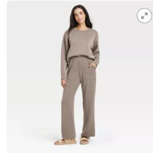 NWT Women's Mid-Rise Sandwash Pull-On Knit Leisure Utility Pants - A New Day Sm